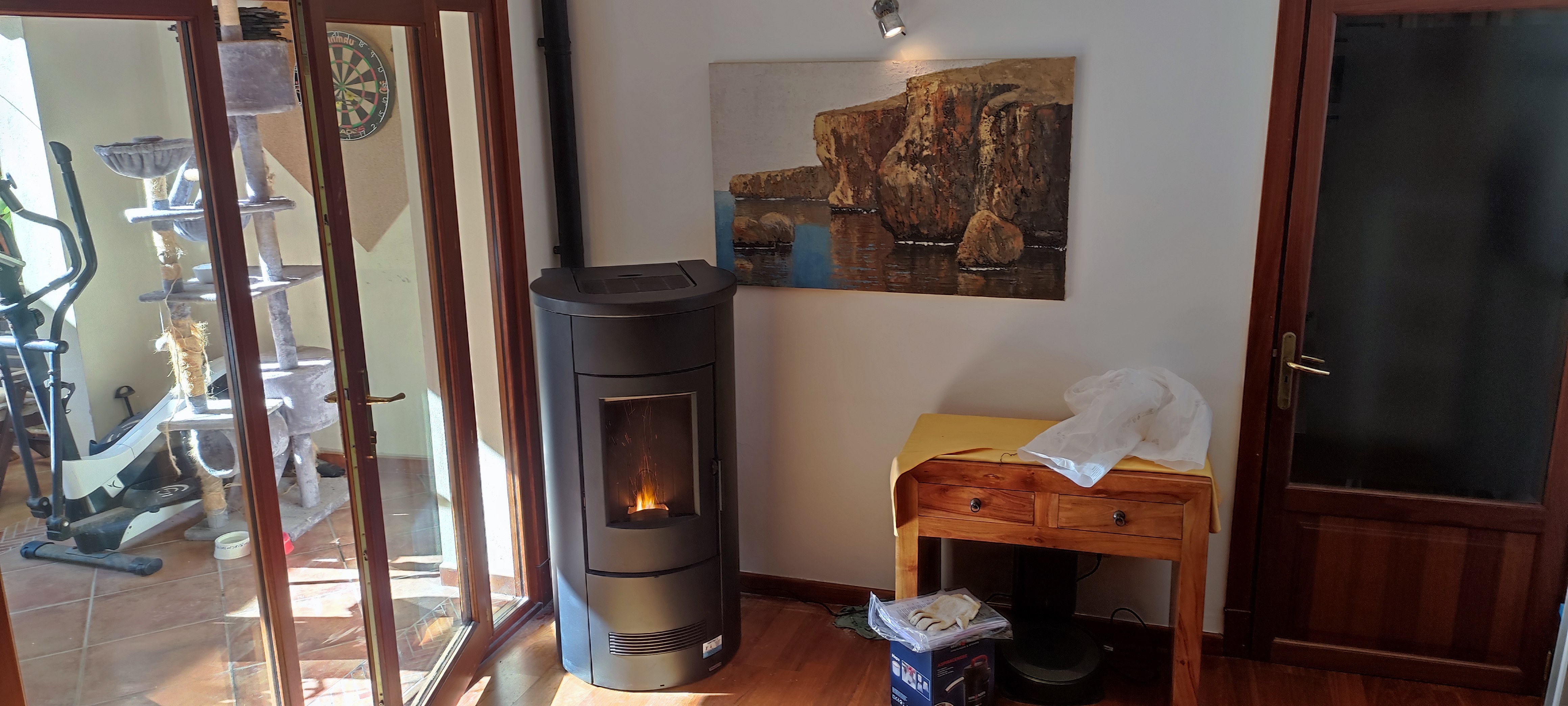 Estufa de pellet piazzetta p 130 con dos turbinas y una de ellas canalizada Manacor Mallorca,